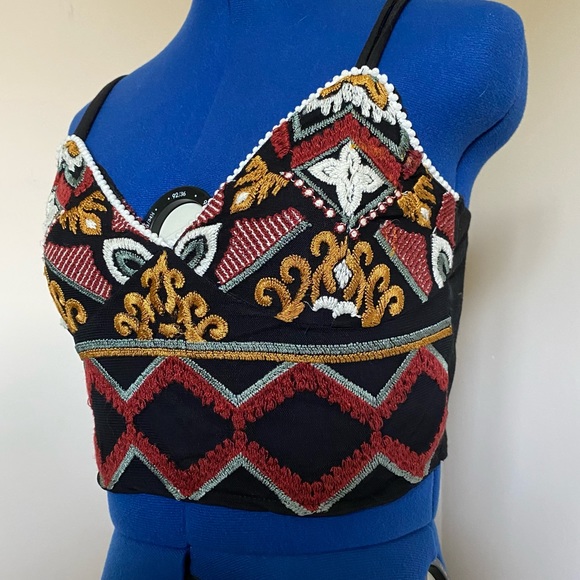 Zara embroidered crop top - Picture 4 of 10